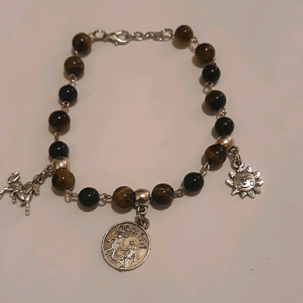 Gemini Zodiac Bracelet By(B&B Trendz)